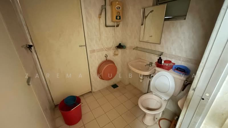 2-storey Terraced House for Sale in Bukit Jelutong (Shah Alam) - Zarema Kulbuzheva - PropertyGuru.com.my