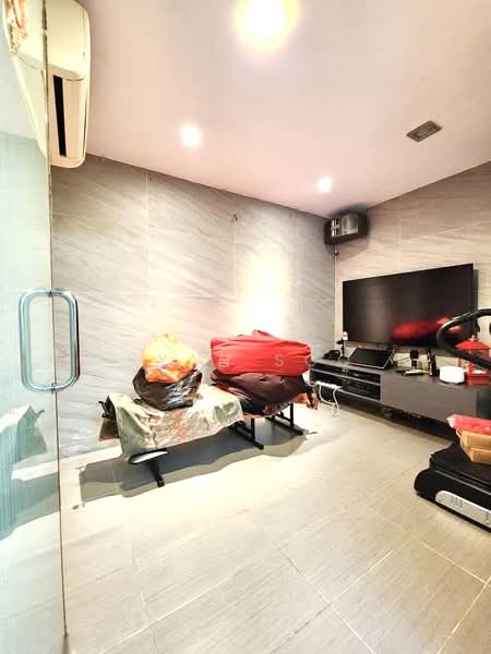 3-storey Terraced House for Sale in Kepong (Kuala Lumpur) - Ryan Soo - Living Room - PropertyGuru.com.my