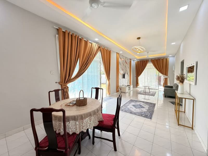 1-storey Terraced House for Sale in Bandar Putra (Kulai) - Ace Tan - Living Room - PropertyGuru.com.my
