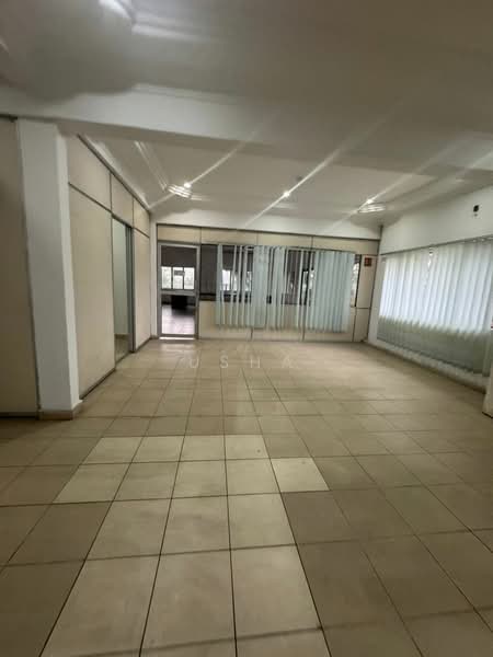 Factory for Rent in Kawasan Perindustrian Tampoi (Johor Bahru) - Usha - Interior - PropertyGuru.com.my