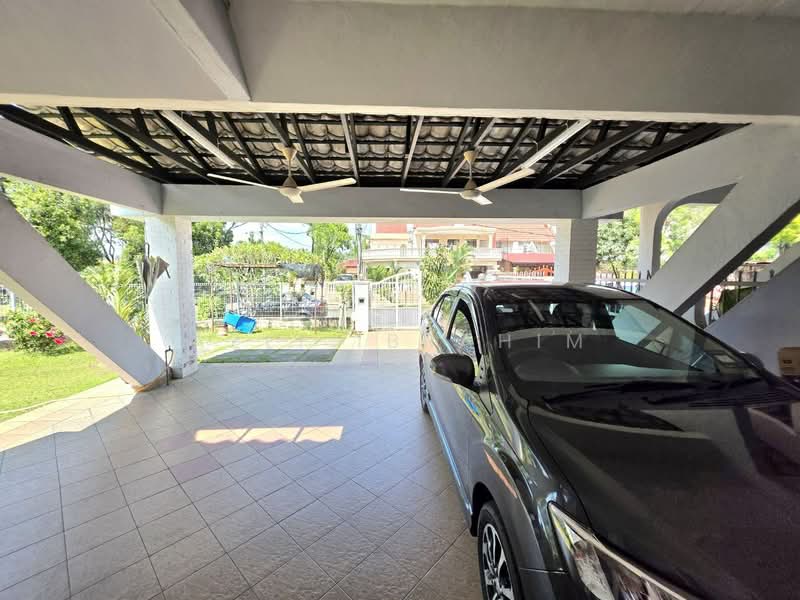 2-storey Terraced House for Sale in Taman Sri Ukay (Ulu Kelang) - Azli Ibrahim - Exterior - PropertyGuru.com.my