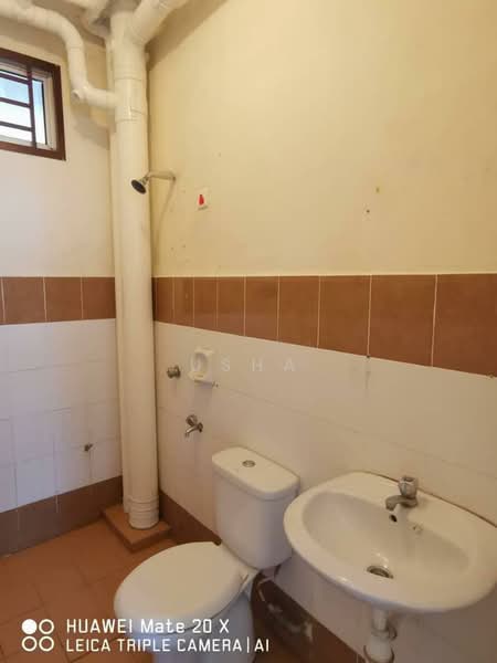Apartment for Sale at Kipark Apartment - Usha - Bathroom - PropertyGuru.com.my