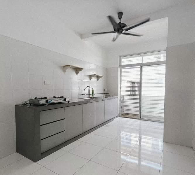 2-storey Terraced House for Sale in Iskandar Puteri (Nusajaya) (Johor) - May Chuah - Kitchen - PropertyGuru.com.my