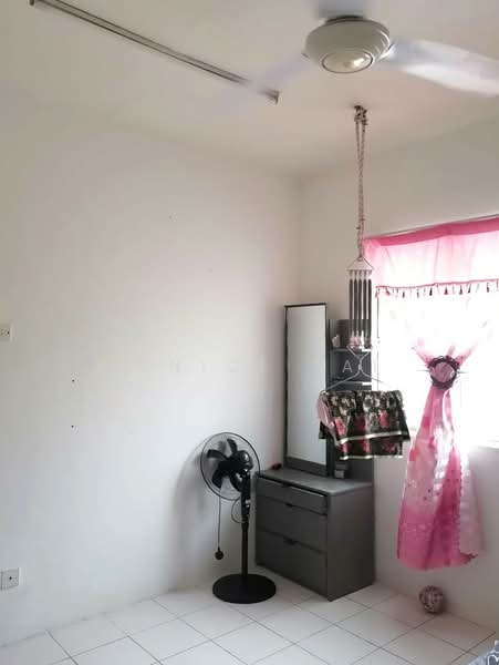 Apartment for Sale at Pangsapuri Raya - Eunice Lai - Bedroom - PropertyGuru.com.my