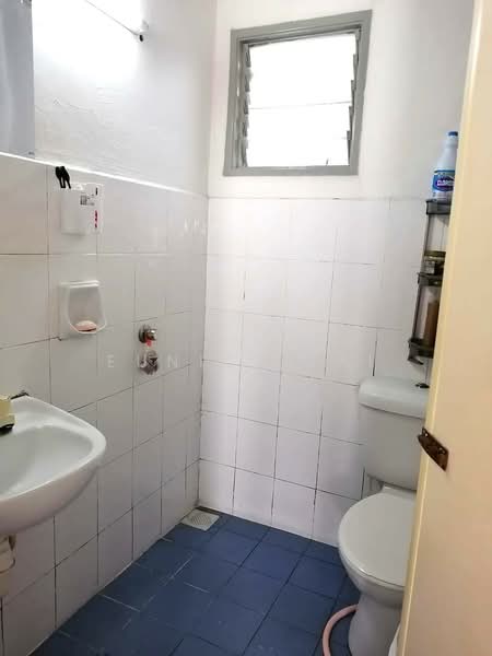 Apartment for Sale at Pangsapuri Raya - Eunice Lai - Bathroom - PropertyGuru.com.my