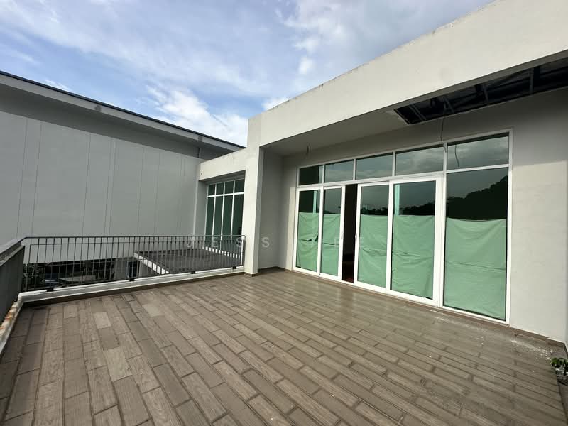 Bungalow for Sale in Bukit Jelutong (Shah Alam) - Jess Tee - Balcony - PropertyGuru.com.my