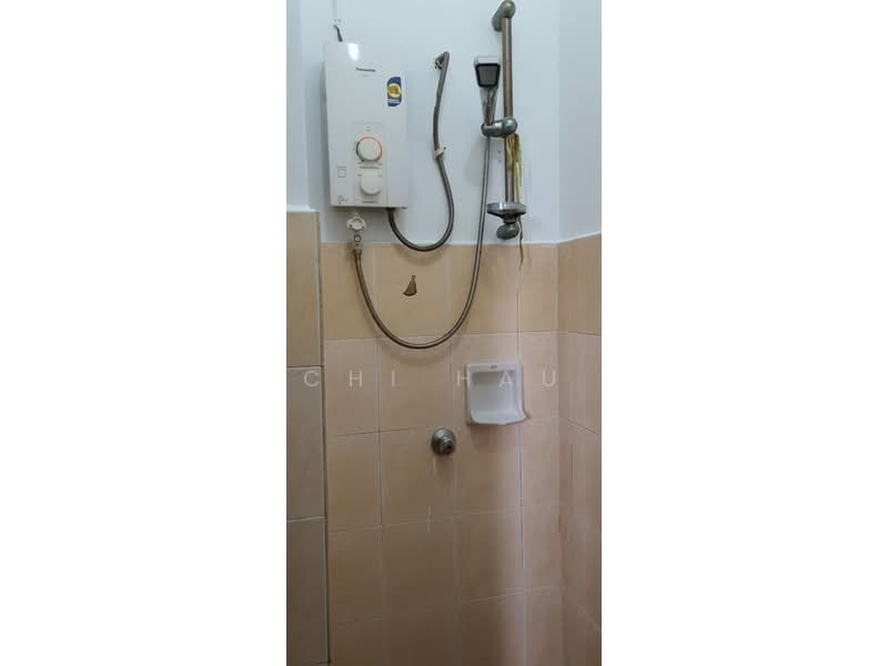 Apartment for Rent at Bayu Villa - Chi Hau - Bathroom - PropertyGuru.com.my