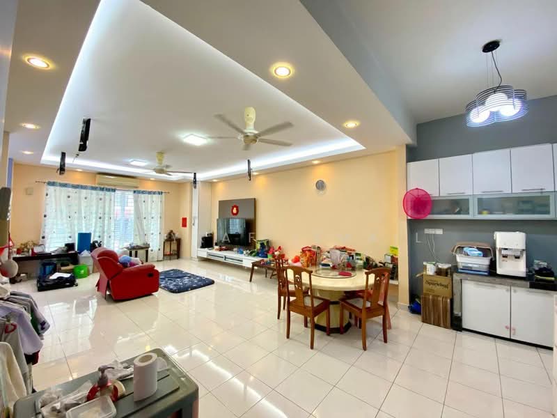 2-storey Terraced House for Sale in Bandar Bukit Puchong (Puchong) - Asyraf Ismail - Living Room - PropertyGuru.com.my