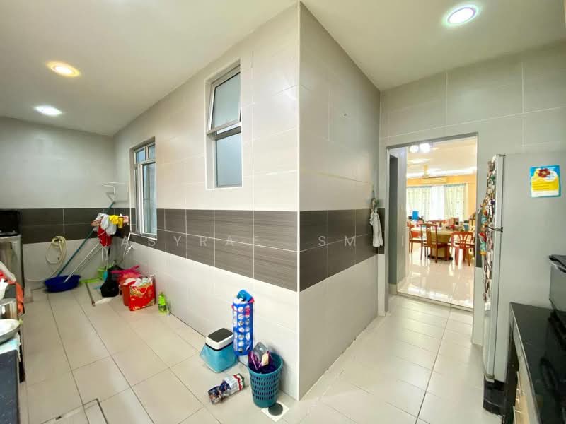 2-storey Terraced House for Sale in Bandar Bukit Puchong (Puchong) - Asyraf Ismail - Kitchen - PropertyGuru.com.my