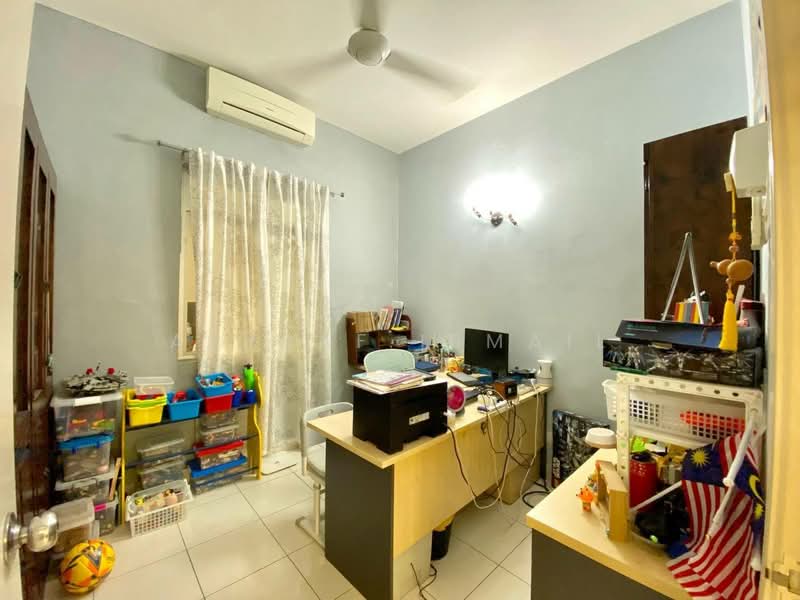 2-storey Terraced House for Sale in Bandar Bukit Puchong (Puchong) - Asyraf Ismail - Study - PropertyGuru.com.my