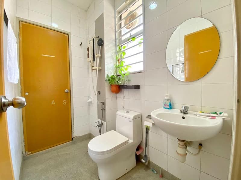 2-storey Terraced House for Sale in Bandar Bukit Puchong (Puchong) - Asyraf Ismail - Bathroom - PropertyGuru.com.my