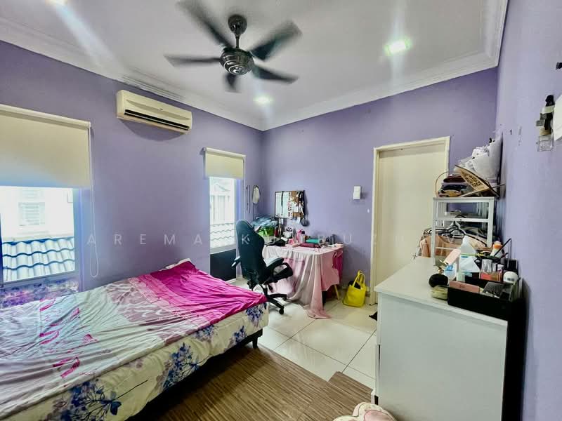 Bungalow for Sale in Bandar Baru Bangi (Selangor) - Zarema Kulbuzheva - Bedroom - PropertyGuru.com.my