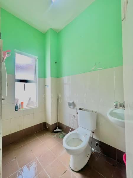 Bungalow for Sale in Bandar Baru Bangi (Selangor) - Zarema Kulbuzheva - Bathroom - PropertyGuru.com.my