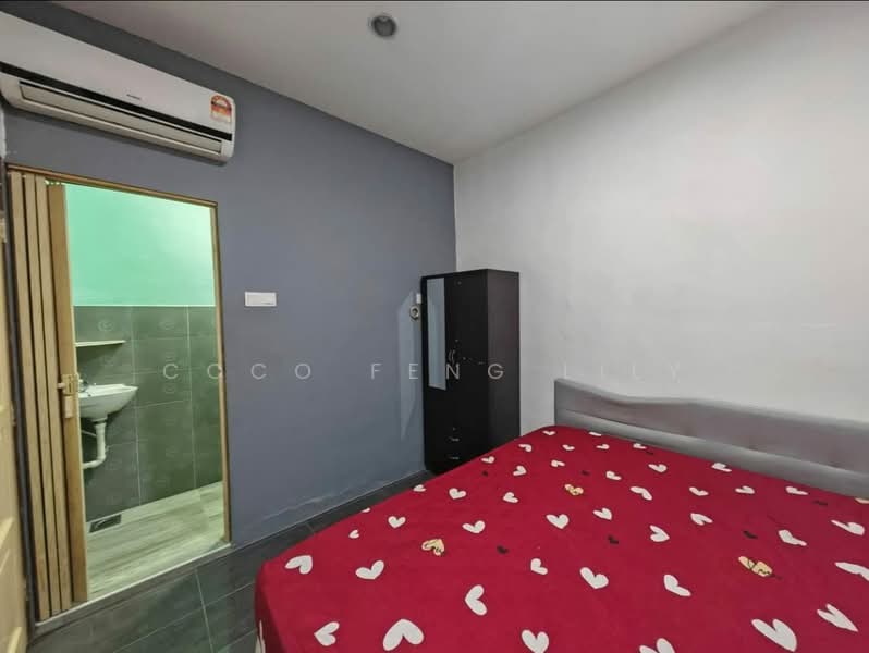 1-storey Terraced House for Sale in Taman Abad (Johor Bahru) - Coco Feng Lily - Bedroom - PropertyGuru.com.my