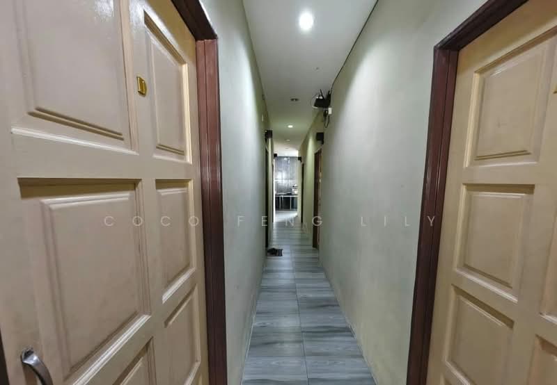 1-storey Terraced House for Sale in Taman Abad (Johor Bahru) - Coco Feng Lily - Corridor - PropertyGuru.com.my