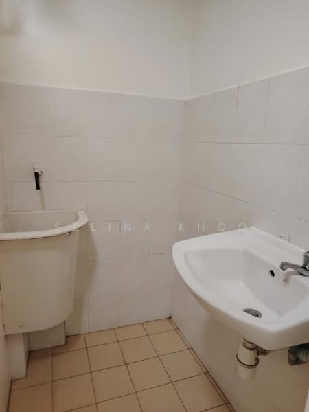 Flat for Sale at Green Garden - Selina Khoo - Bathroom - PropertyGuru.com.my