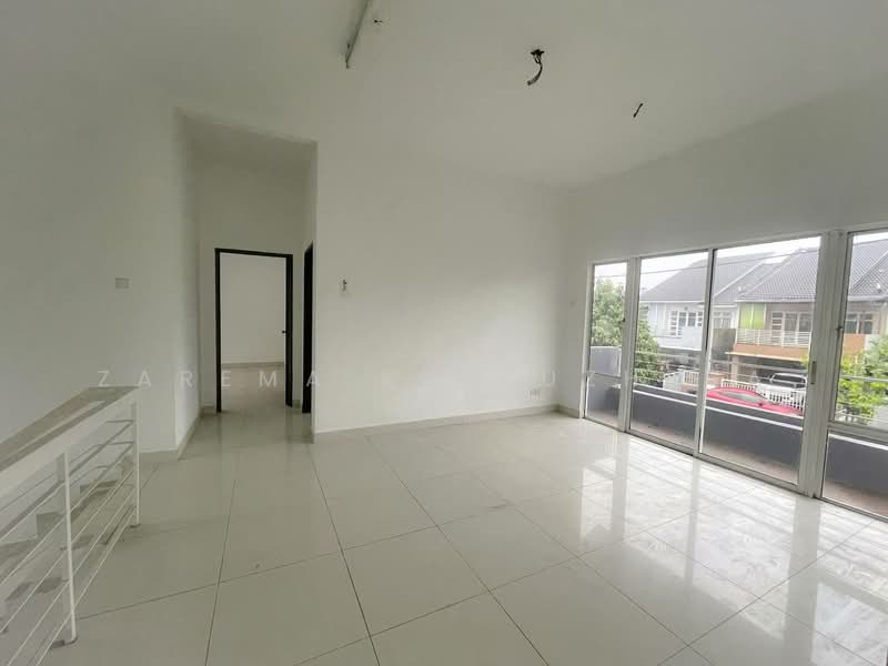 Bungalow for Sale in Bandar Baru Bangi (Selangor) - Zarema Kulbuzheva - Living Room - PropertyGuru.com.my