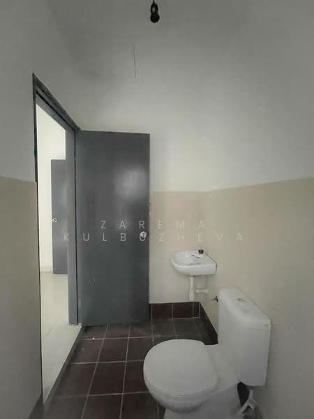 Bungalow for Sale in Bandar Baru Bangi (Selangor) - Zarema Kulbuzheva - Bathroom - PropertyGuru.com.my