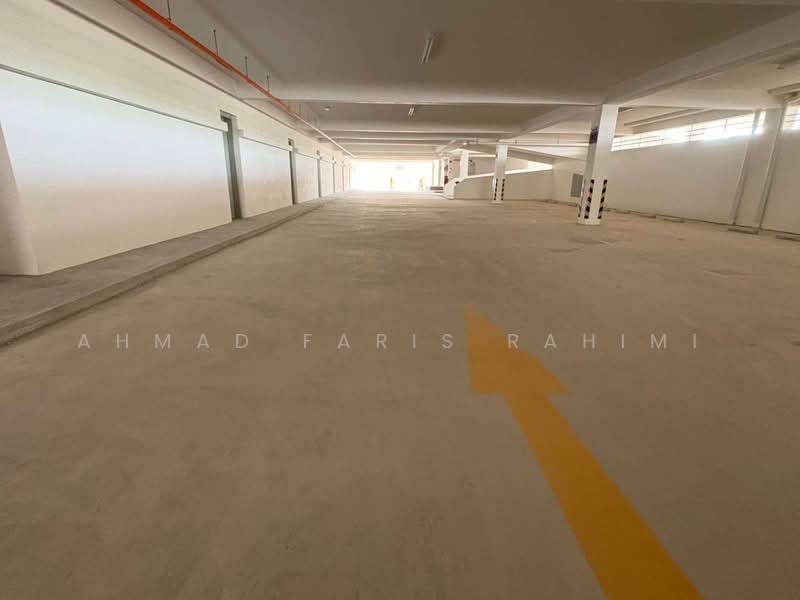 Shop for Rent in Shah Alam (Selangor) - AHMAD FARIS RAHIMI - Car Park - PropertyGuru.com.my