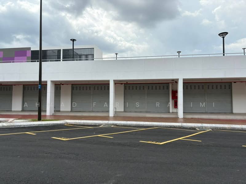 Shop for Rent in Shah Alam (Selangor) - AHMAD FARIS RAHIMI - Exterior - PropertyGuru.com.my