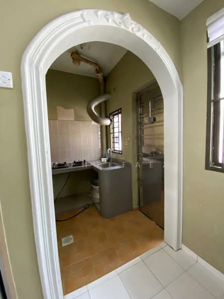 2-storey Terraced House for Sale in Taman Legenda Putra (Kulai) - Mohd Faez - Kitchen - PropertyGuru.com.my