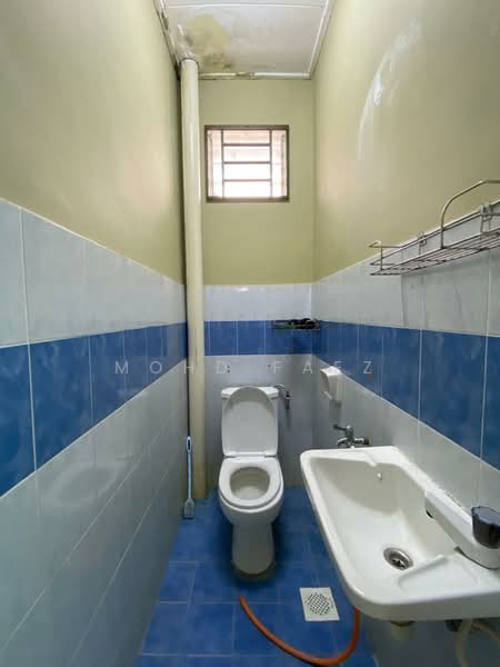 2-storey Terraced House for Sale in Taman Legenda Putra (Kulai) - Mohd Faez - Bathroom - PropertyGuru.com.my