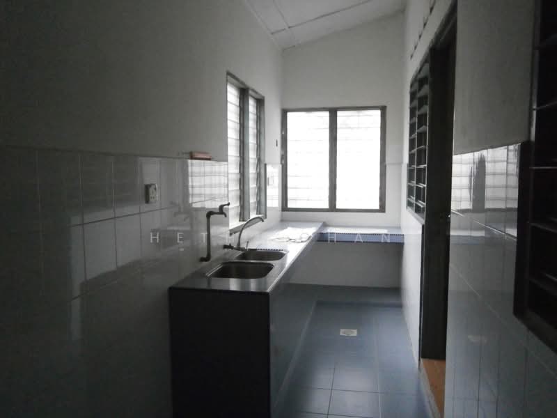 Terraced House for Sale in Batu 9 (Cheras) - Hetha Chan - Kitchen - PropertyGuru.com.my