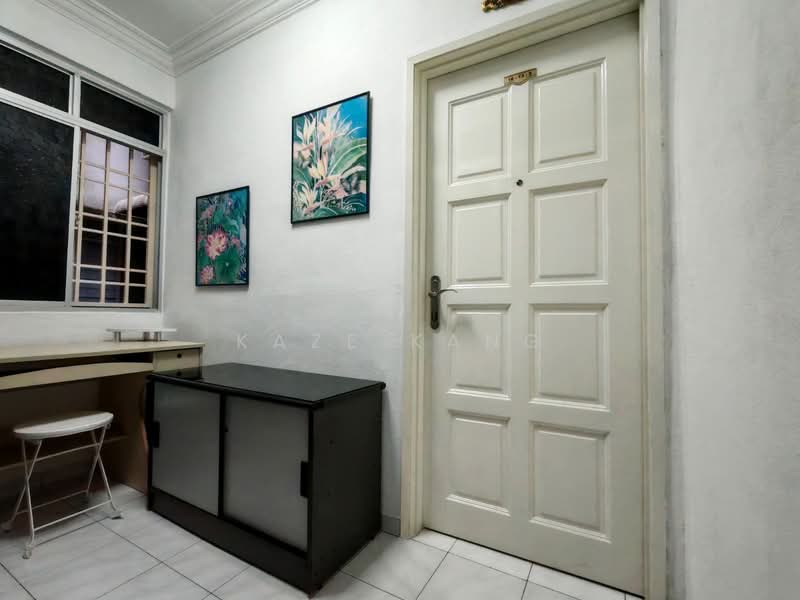 Condominium for Rent at Azuria Condominium - Kaze Kang - Entrance - PropertyGuru.com.my