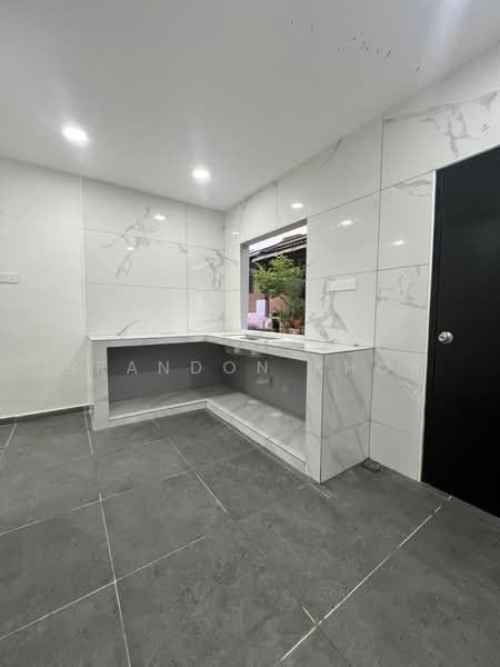 1-storey Terraced House for Sale in Taman Puteri Wangsa (Ulu Tiram) - Brandon Khor - Kitchen - PropertyGuru.com.my