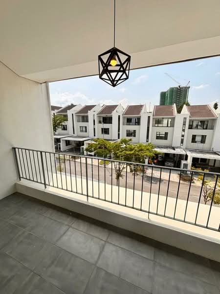 Tamansari untuk Untuk Disewa - RM 3,200 /bulan, Feb 2026 - Balcony - PropertyGuru.com.my