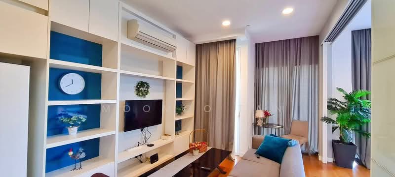 Condominium for Sale at The Face Suites (Platinum Suites) - Moomoo Tan - Living Room - PropertyGuru.com.my