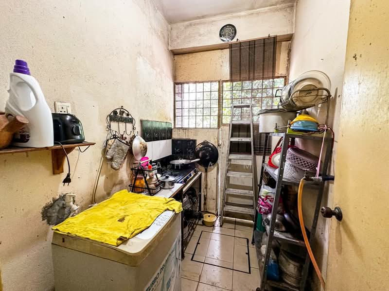 2-storey Terraced House for Sale in Kajang (Selangor) - Atikah Azman - Kitchen - PropertyGuru.com.my