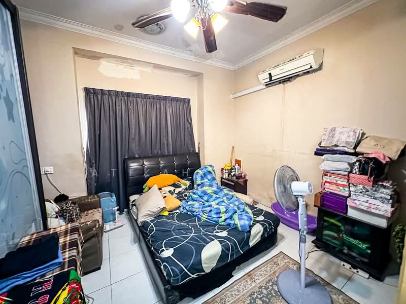 2-storey Terraced House for Sale in Kajang (Selangor) - Atikah Azman - Bedroom - PropertyGuru.com.my