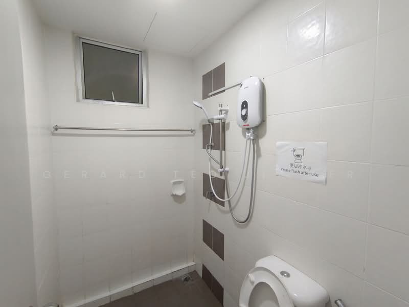 Condominium for Rent at The Golden Triangle Condominium - Gerard Teo Jia Ler - Bathroom - PropertyGuru.com.my