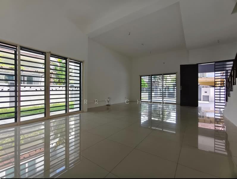 Semi-Detached House for Sale in Ipoh (Perak) - Jerry Chow - Living Room - PropertyGuru.com.my