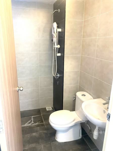 Condominium for Rent at QuayWest Residence - CY Tan - Bathroom - PropertyGuru.com.my