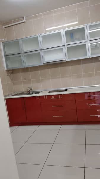 OUG Parklane untuk Untuk Disewa - RM 1,500 /bulan, Feb 2026 - Kitchen - PropertyGuru.com.my