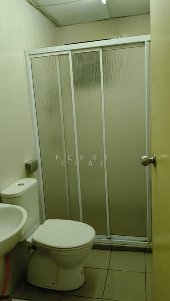 OUG Parklane untuk Untuk Disewa - RM 1,500 /bulan, Feb 2026 - Bathroom - PropertyGuru.com.my