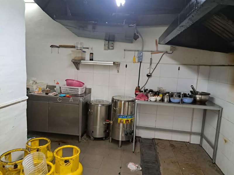 Plaza Damas untuk Untuk Disewa - RM 7,500 /bulan, Apr 2026 - Kitchen - PropertyGuru.com.my