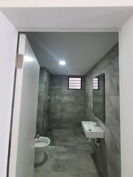Service Residence for Rent at Equine Residence - Kew . - Bathroom - PropertyGuru.com.my