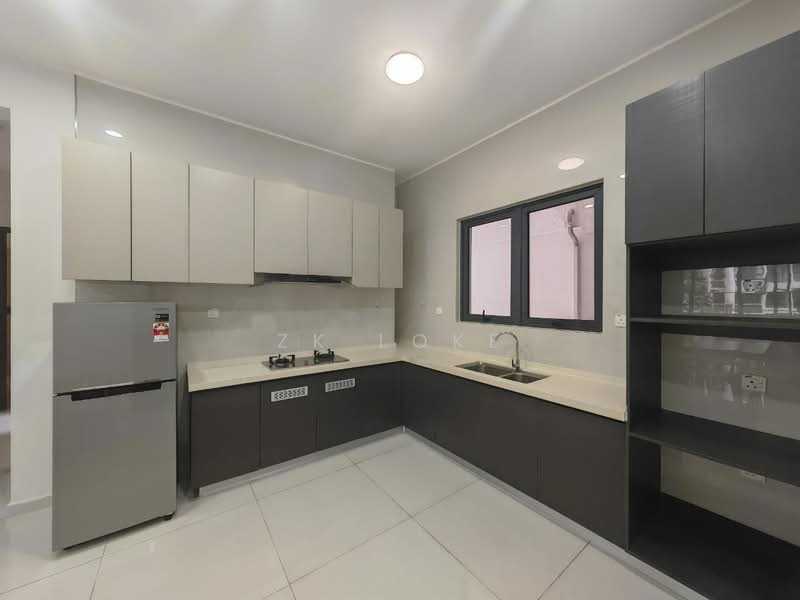 Condominium for Rent at Amberside @ Country Garden Danga Bay - ZK Loke - Kitchen - PropertyGuru.com.my