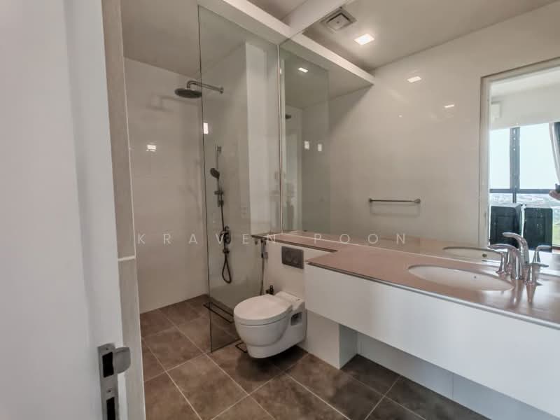 Service Residence for Sale at Senada Residence @ KLGCC Resort - Kraven Poon - Bathroom - PropertyGuru.com.my