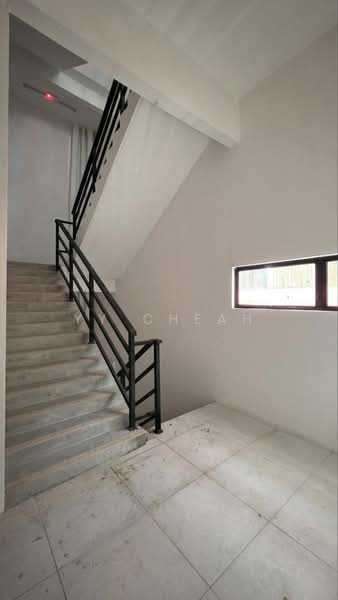 Shop / Office for Rent in Greentown (Ipoh) - YY Cheah - Interior - PropertyGuru.com.my