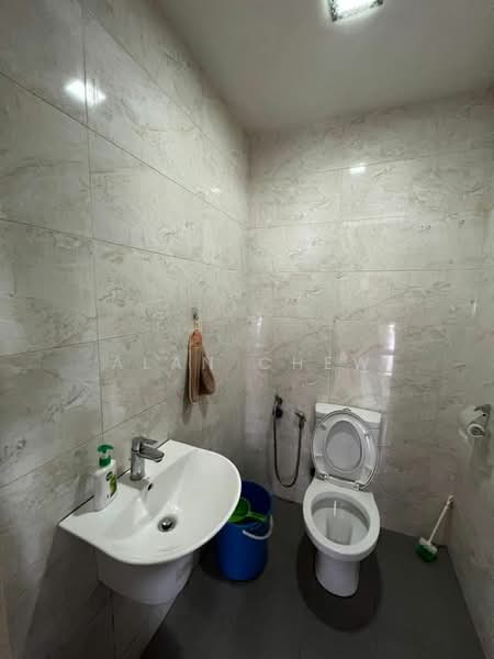 Cluster House for Sale in Johor Bahru (Johor) - Alan Chew - Bathroom - PropertyGuru.com.my