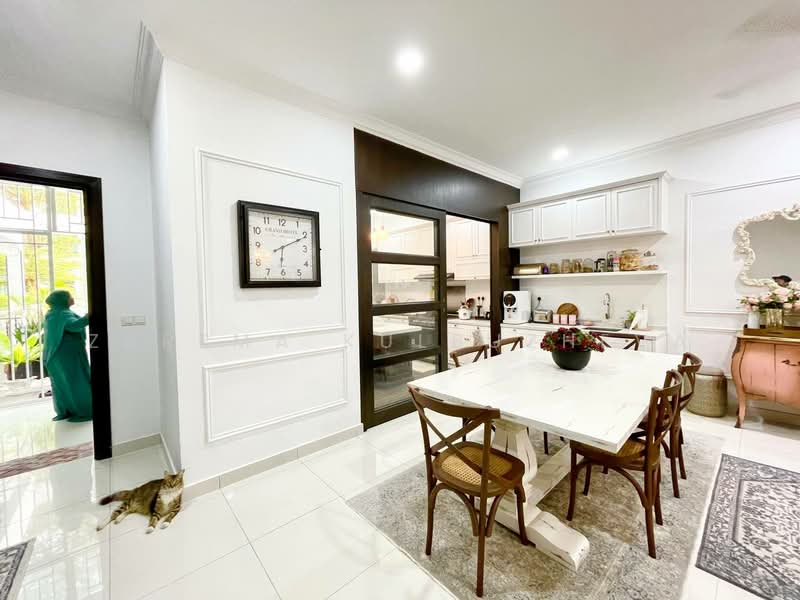 3.5-storey Terraced House for Sale in Bandar Rinching (Semenyih) - Zarema Kulbuzheva - Kitchen - PropertyGuru.com.my