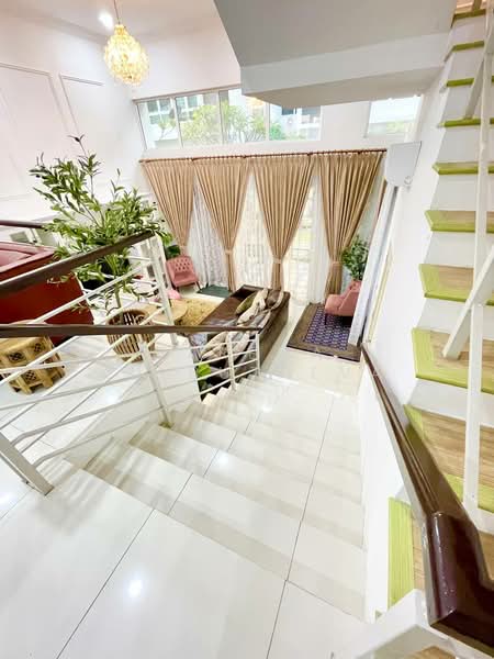 3.5-storey Terraced House for Sale in Bandar Rinching (Semenyih) - Zarema Kulbuzheva - Living Room - PropertyGuru.com.my