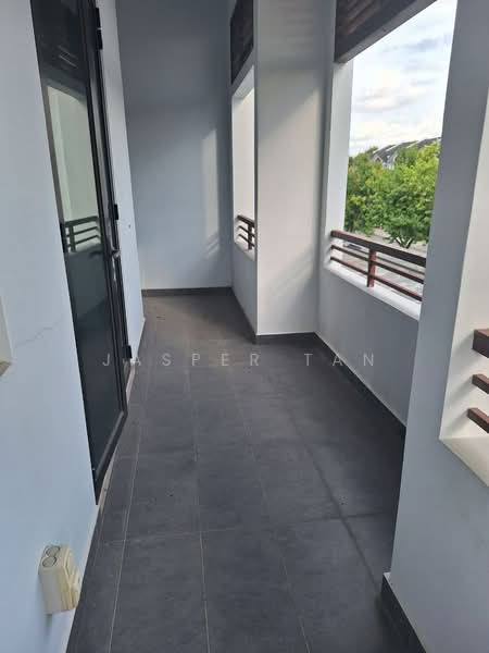2-storey Terraced House for Sale in Semenyih (Selangor) - Jasper Tan - Balcony - PropertyGuru.com.my