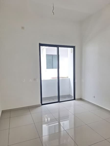 2-storey Terraced House for Sale in Semenyih (Selangor) - Jasper Tan - Balcony - PropertyGuru.com.my