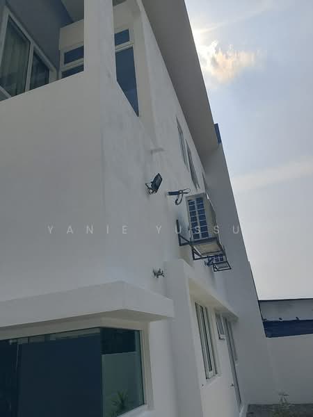 Semi-Detached House for Sale in Cyberjaya (Selangor) - Yanie Yussuf - Exterior - PropertyGuru.com.my