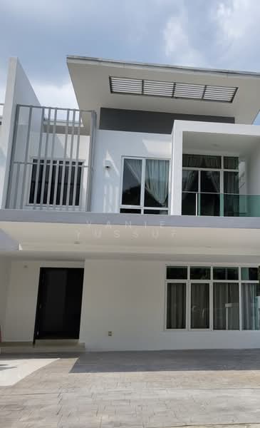 Semi-Detached House for Sale in Cyberjaya (Selangor) - Yanie Yussuf - PropertyGuru.com.my